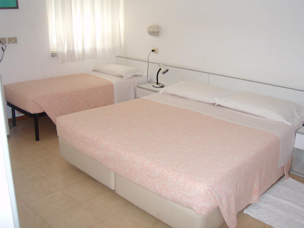 Hotel Villa Carla Grado Oda fotoğraf