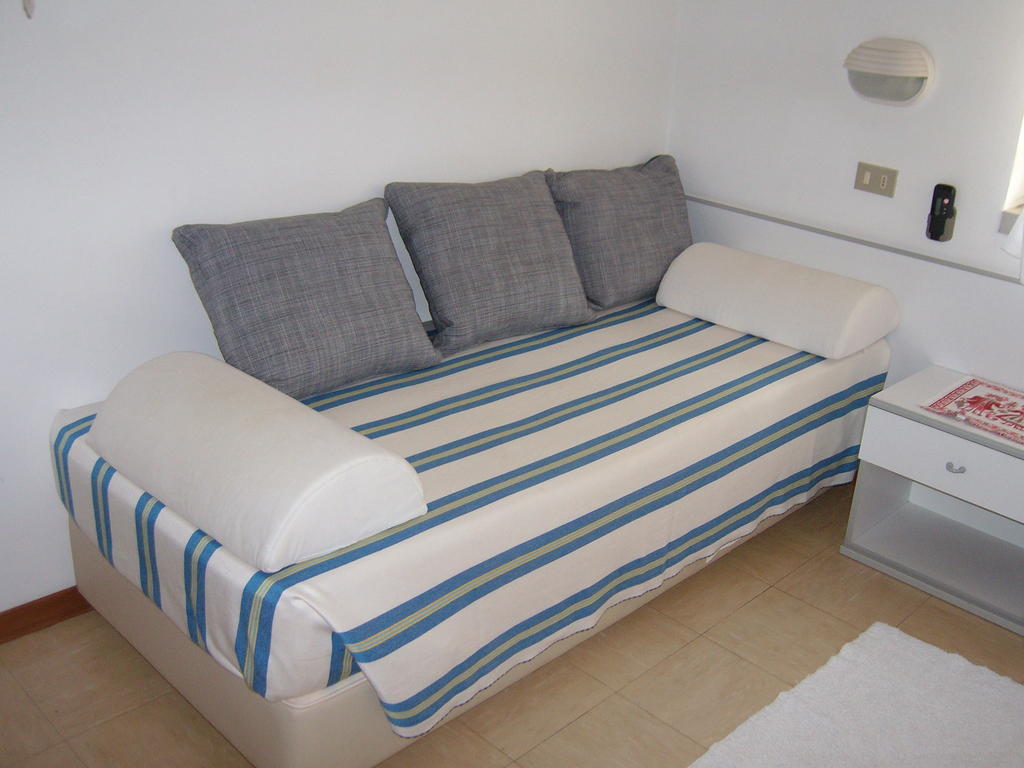 Hotel Villa Carla Grado Oda fotoğraf